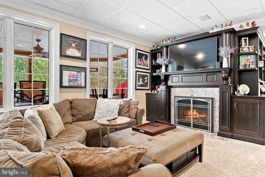 365 ARBOR CIRCLE