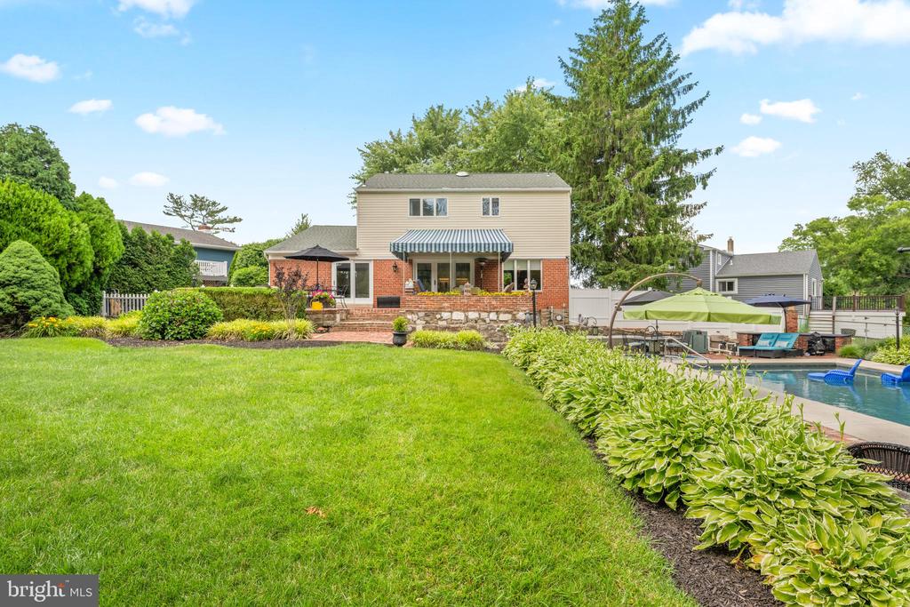 217 HEMLOCK LANE