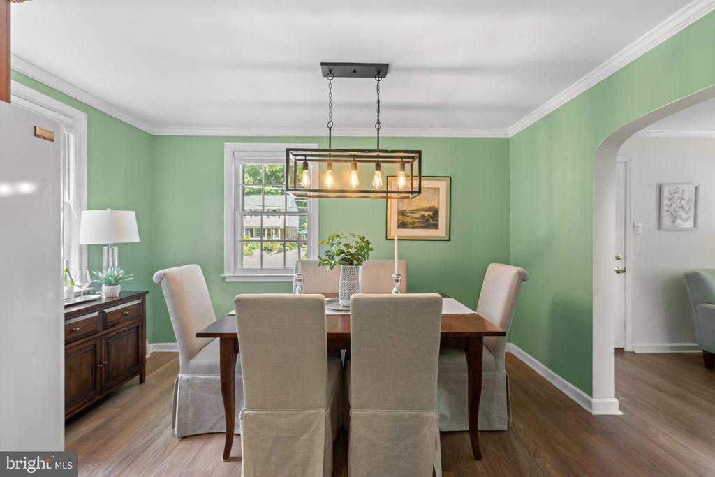 77 FOREST ROAD