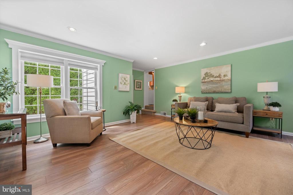 77 FOREST ROAD