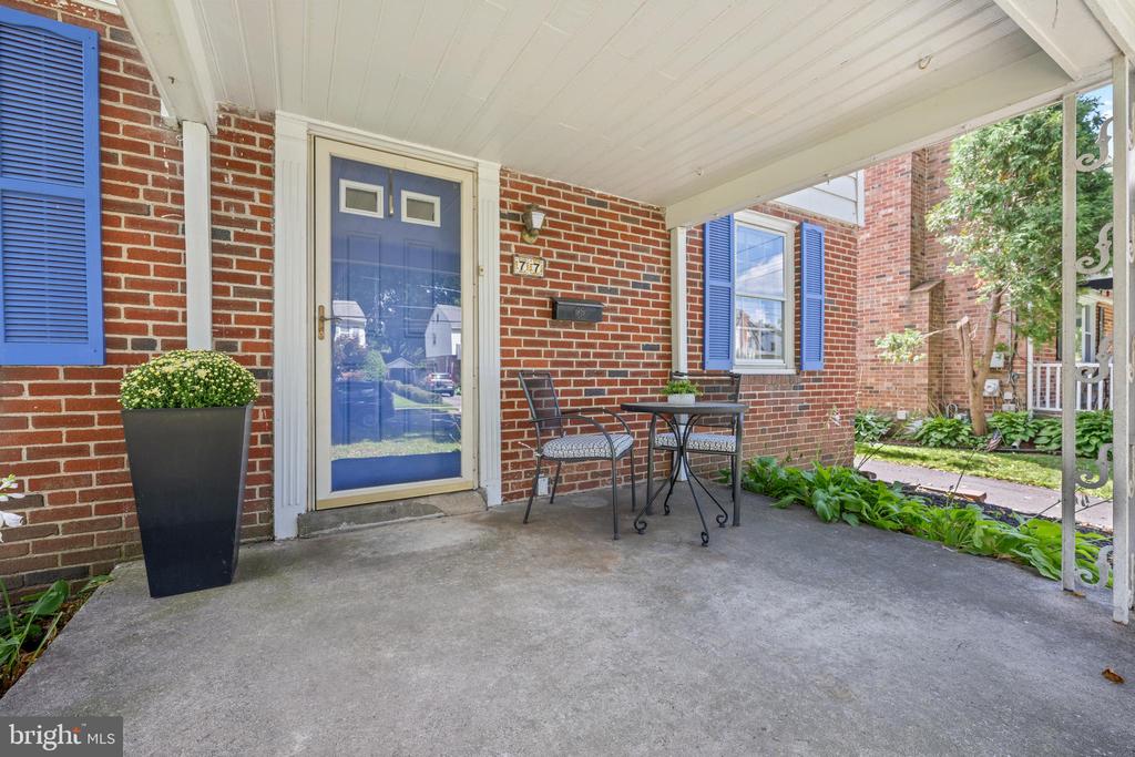 77 FOREST ROAD
