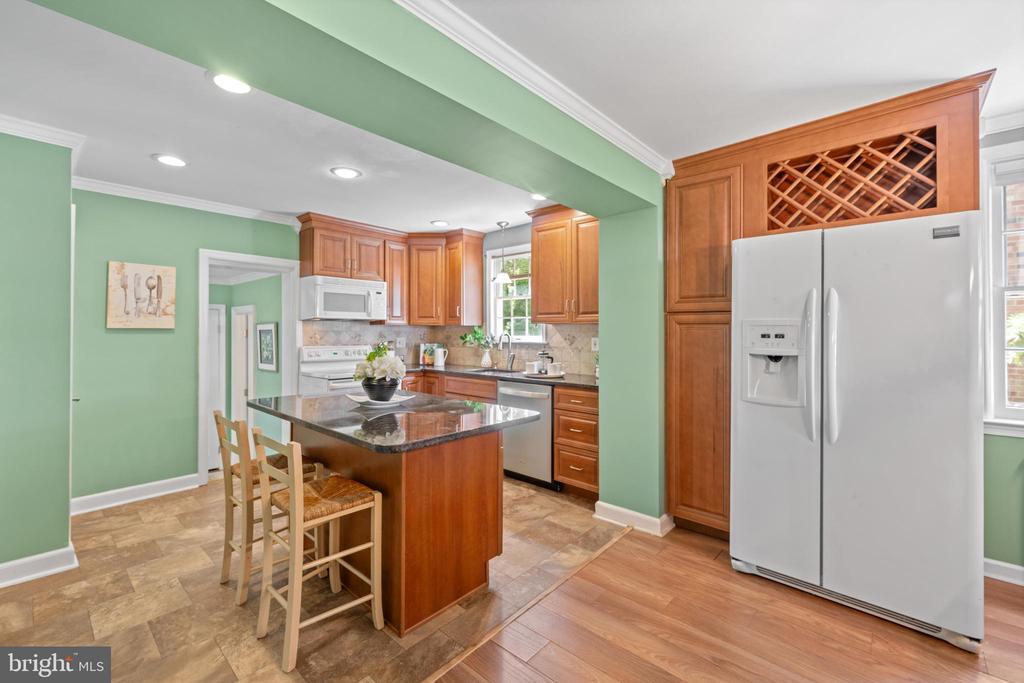 77 FOREST ROAD