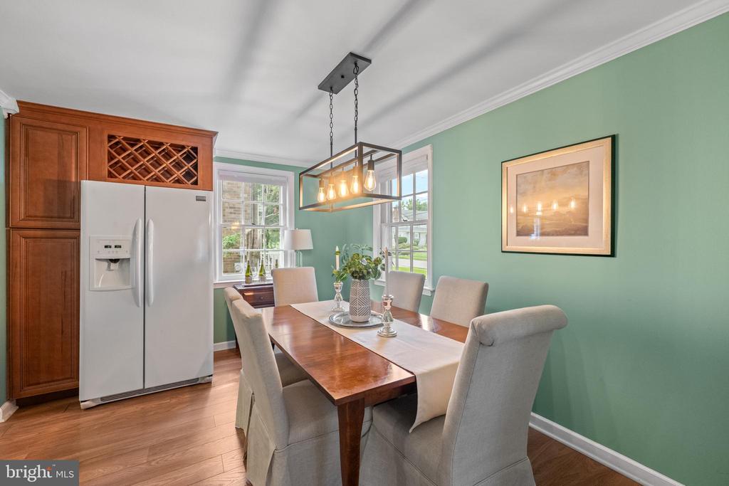 77 FOREST ROAD