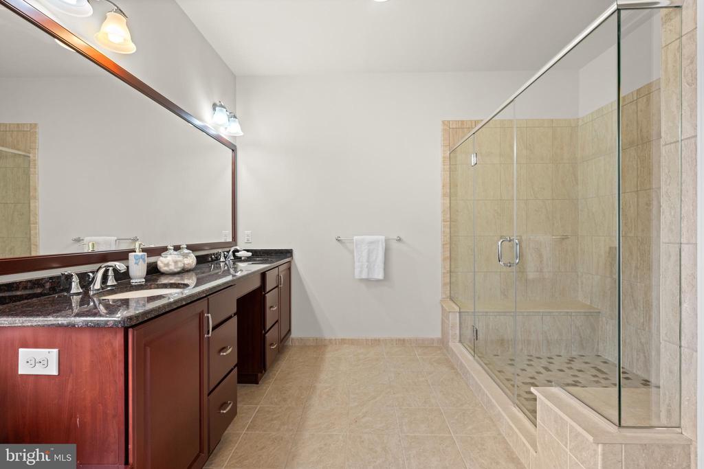3723 ROSEMONT PASS
