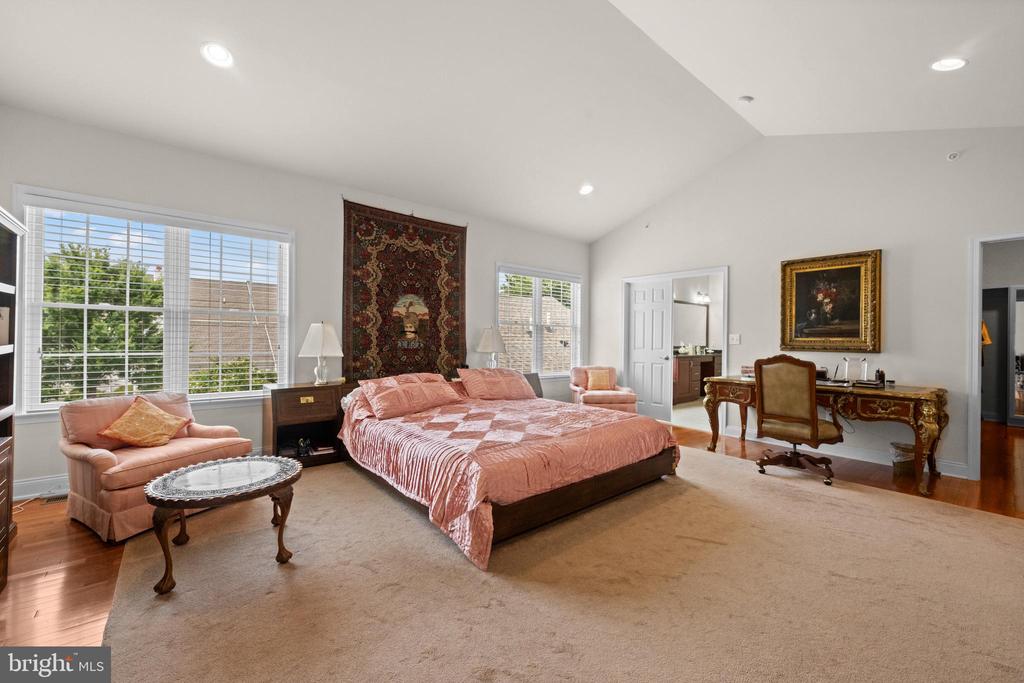 3723 ROSEMONT PASS