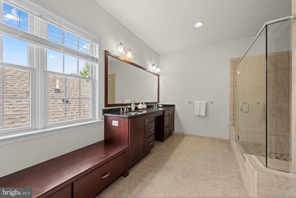3723 ROSEMONT PASS
