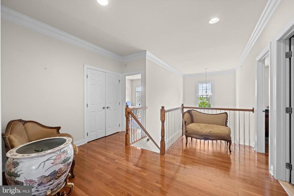 3723 ROSEMONT PASS