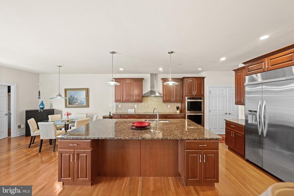 3723 ROSEMONT PASS