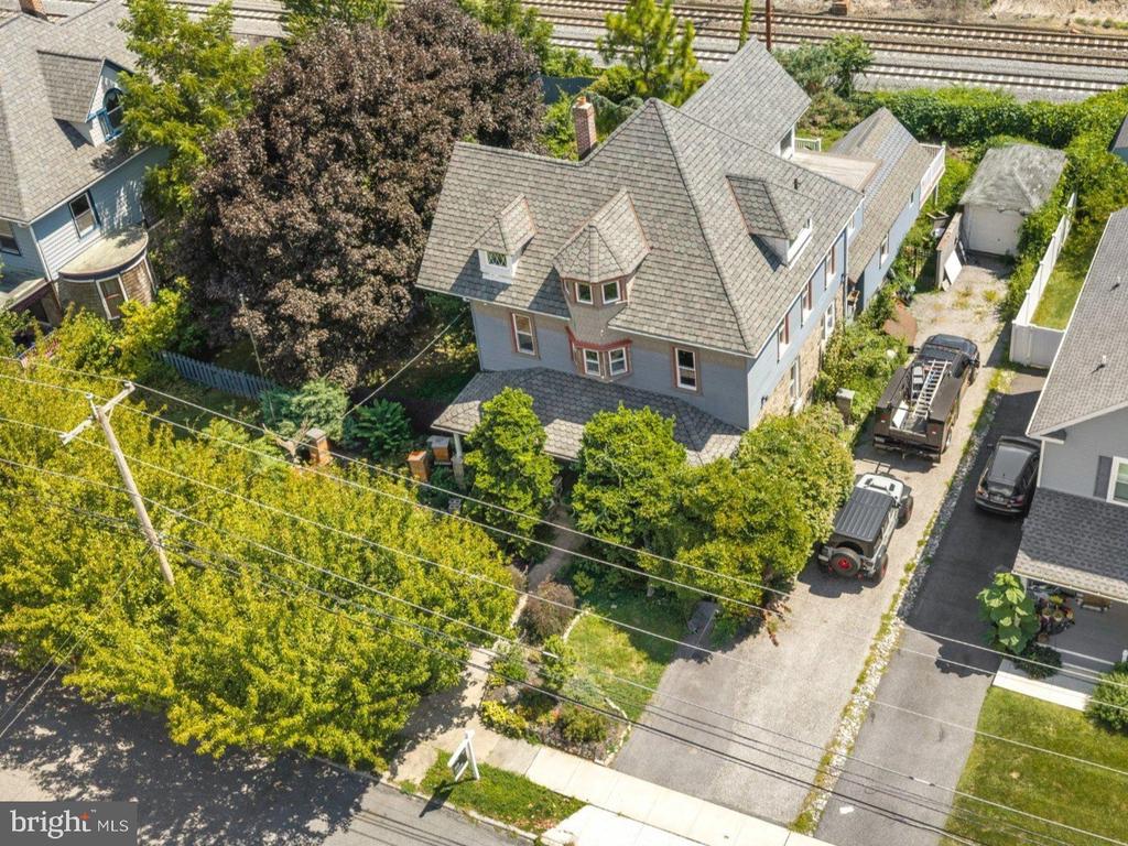 100 W RIDLEY AVENUE
