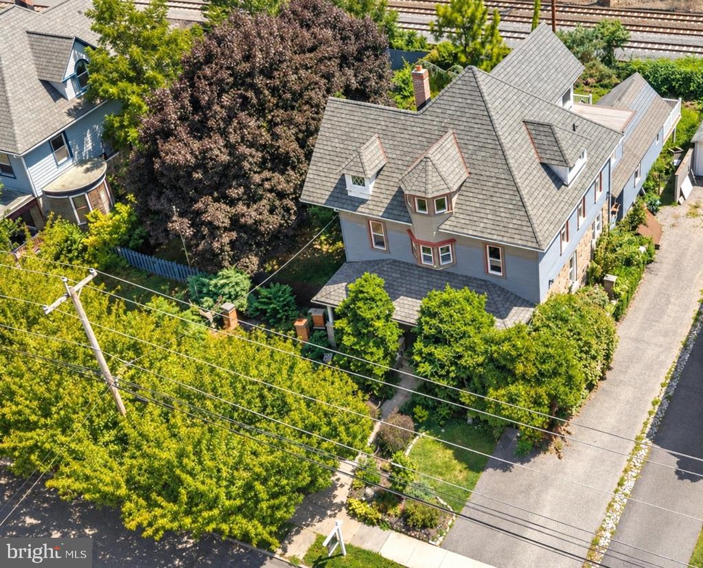 100 W RIDLEY AVENUE