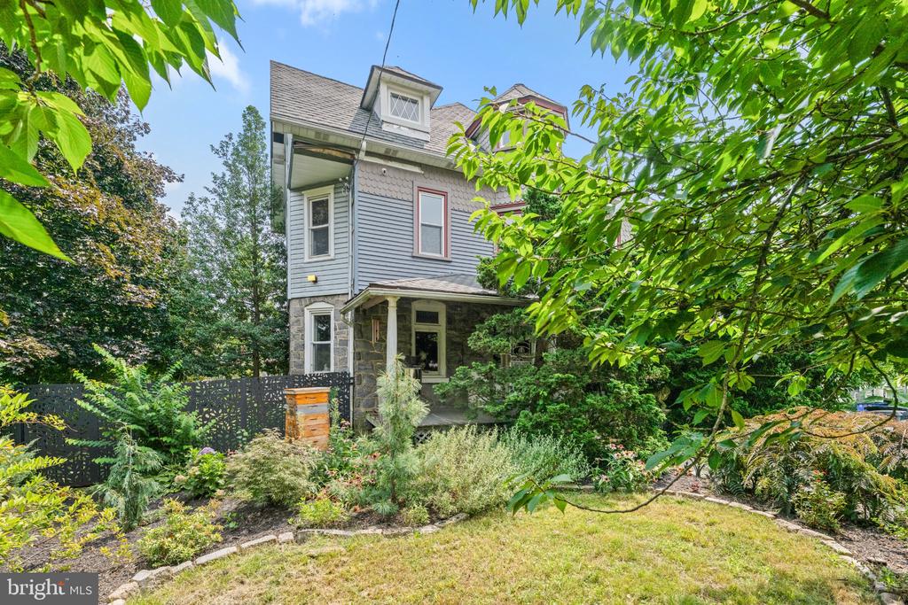 100 W RIDLEY AVENUE