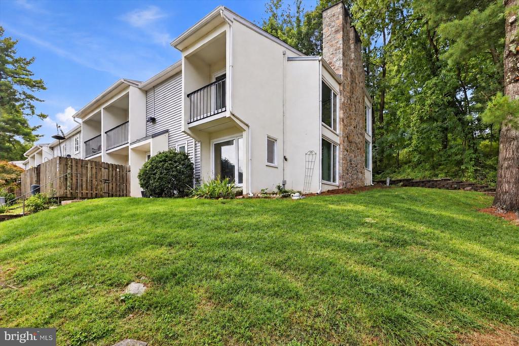 150 W KENILWORTH CIRCLE W