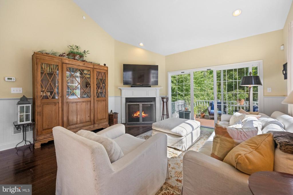 3555 MUIRWOOD DRIVE