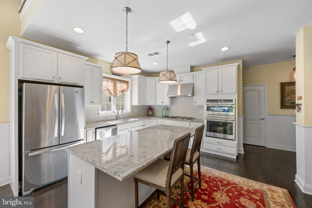 3555 MUIRWOOD DRIVE