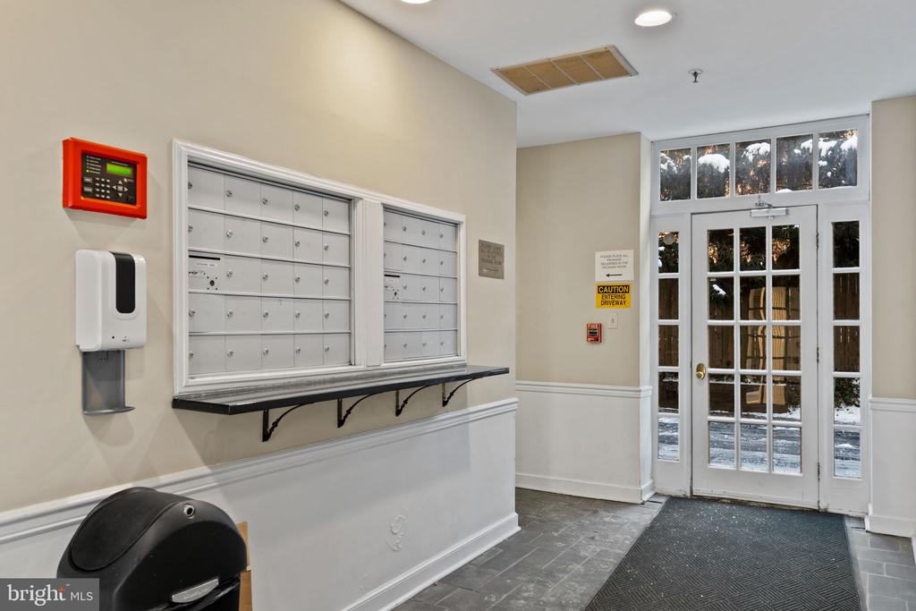 237 MONTGOMERY AVENUE 1-L