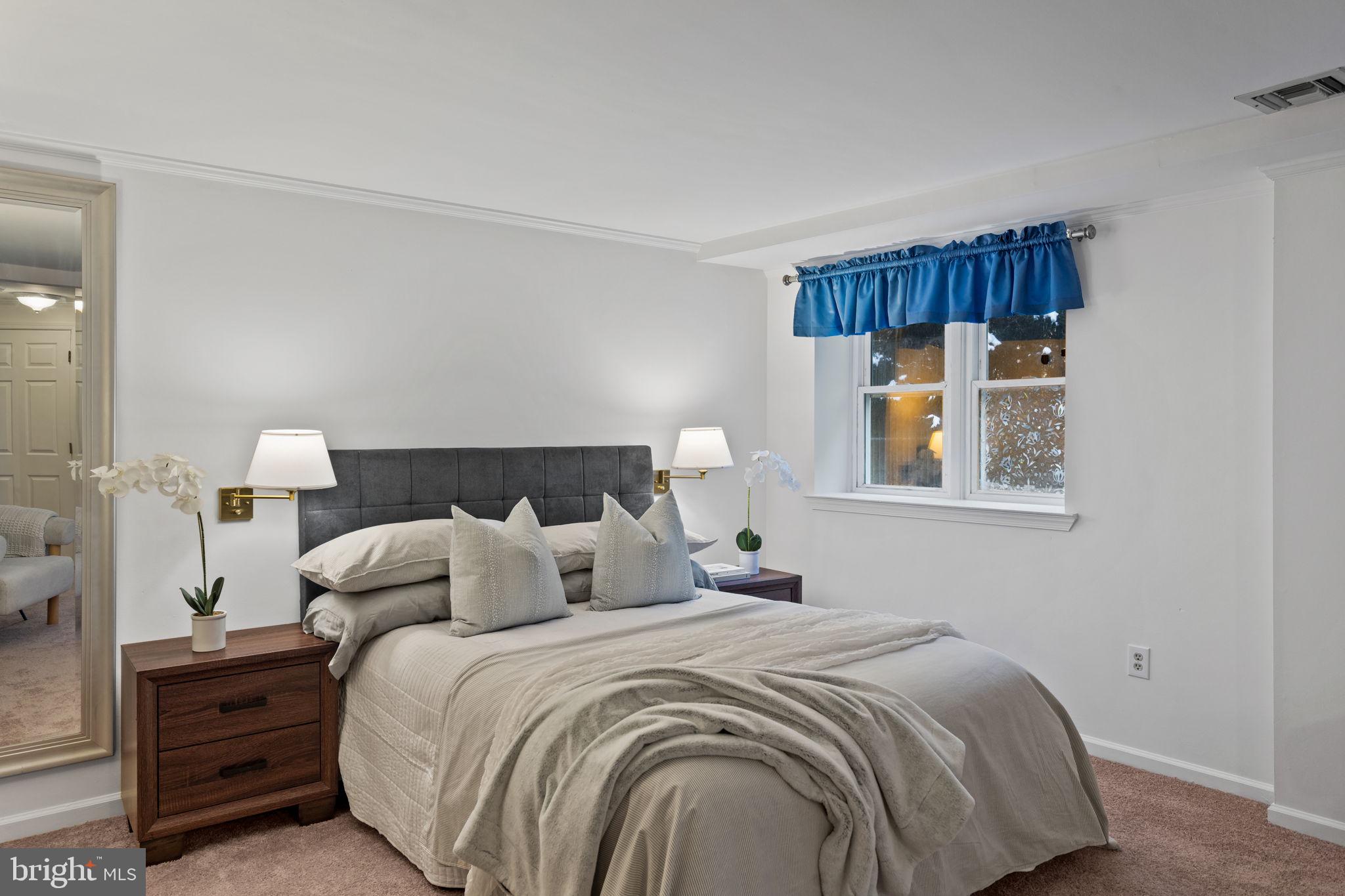 237 MONTGOMERY AVENUE 1-L