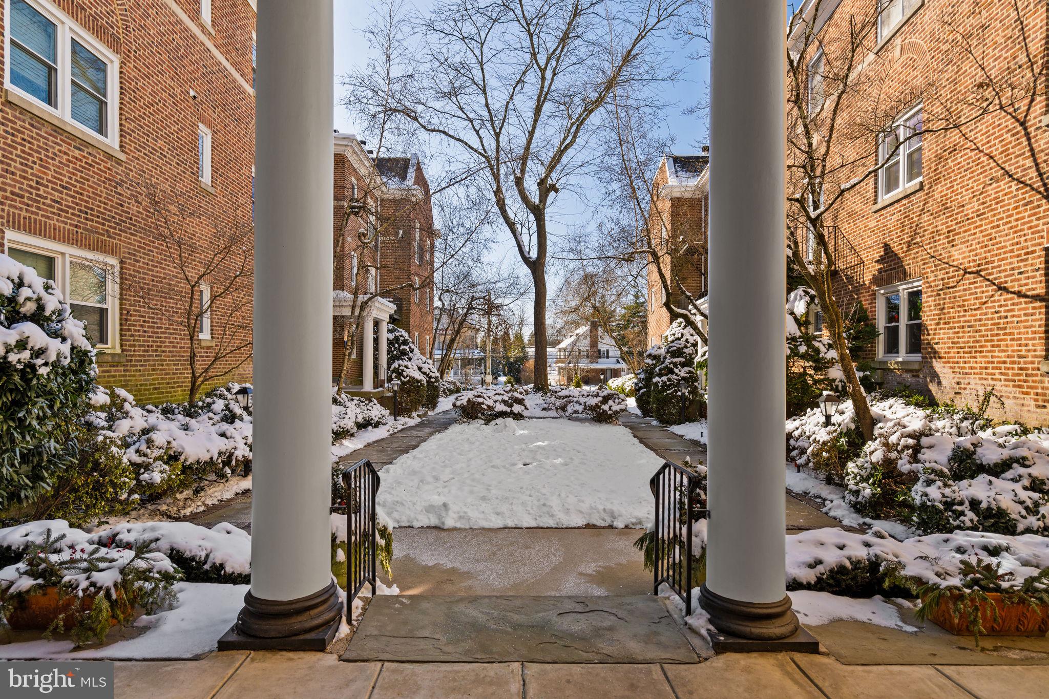 237 MONTGOMERY AVENUE 1-L