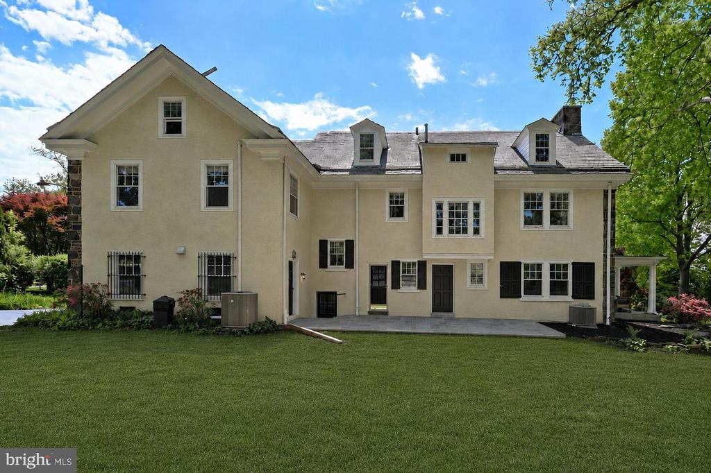 405 WYNMERE ROAD