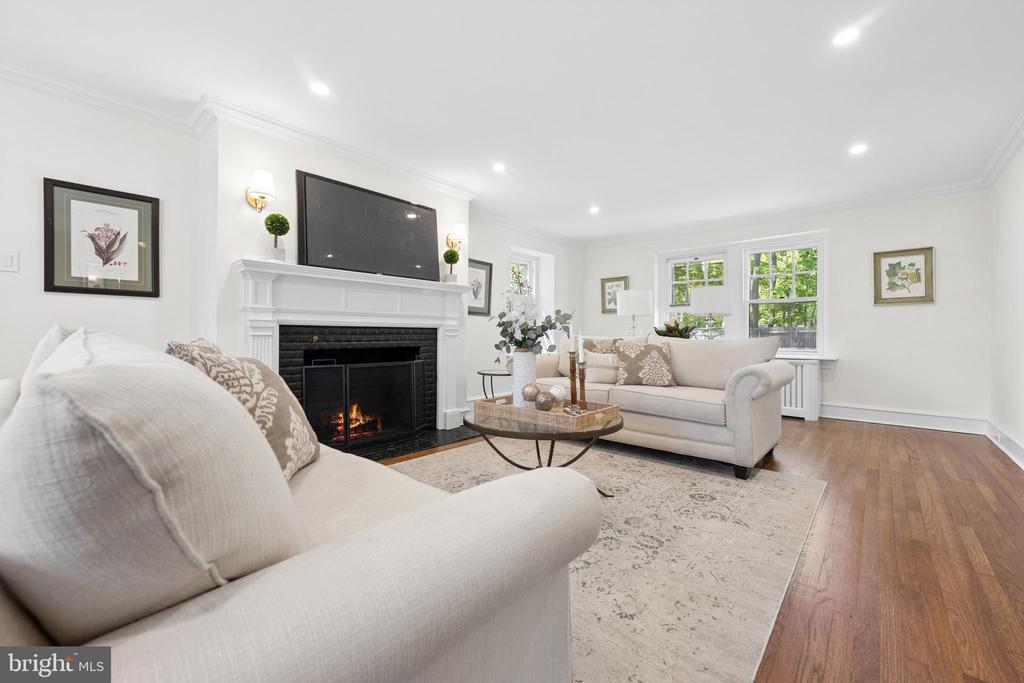 405 WYNMERE ROAD