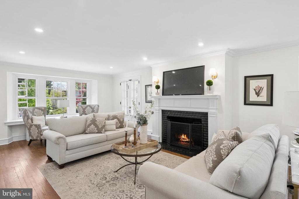 405 WYNMERE ROAD