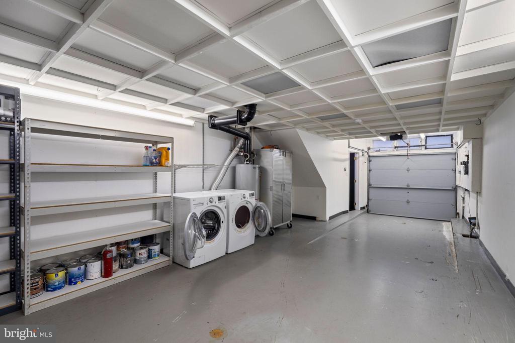 2036 RITTENHOUSE SQUARE