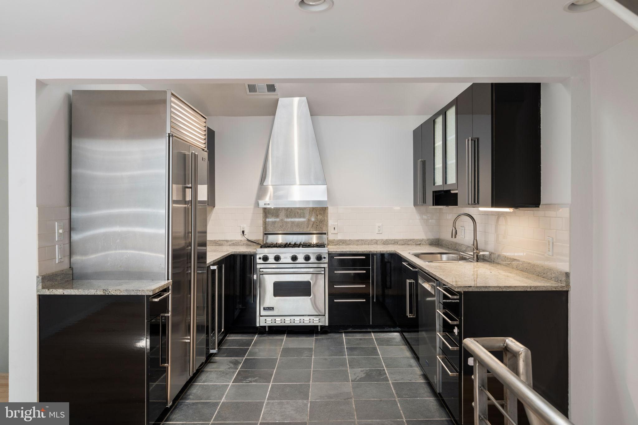 2036 RITTENHOUSE SQUARE