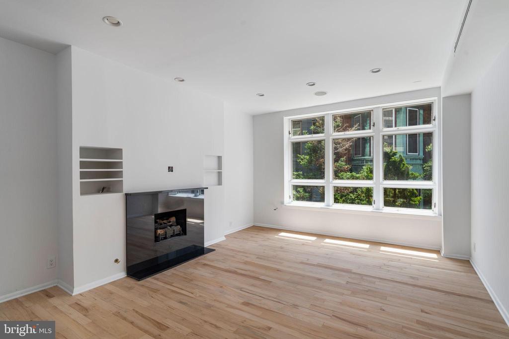 2036 RITTENHOUSE SQUARE