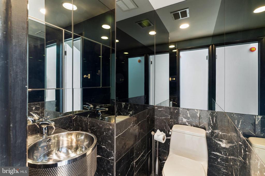 2036 RITTENHOUSE SQUARE