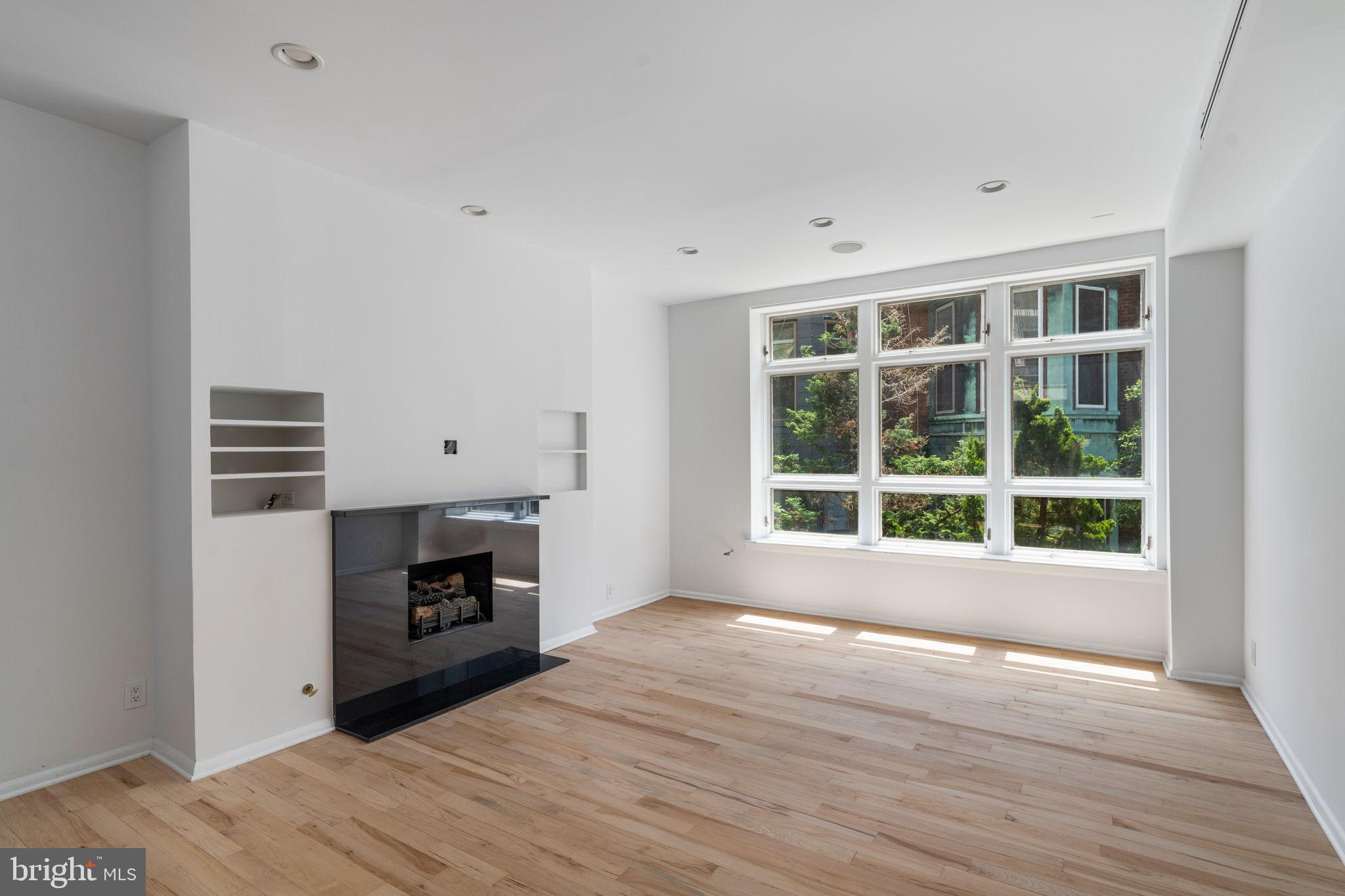 2036 RITTENHOUSE SQUARE