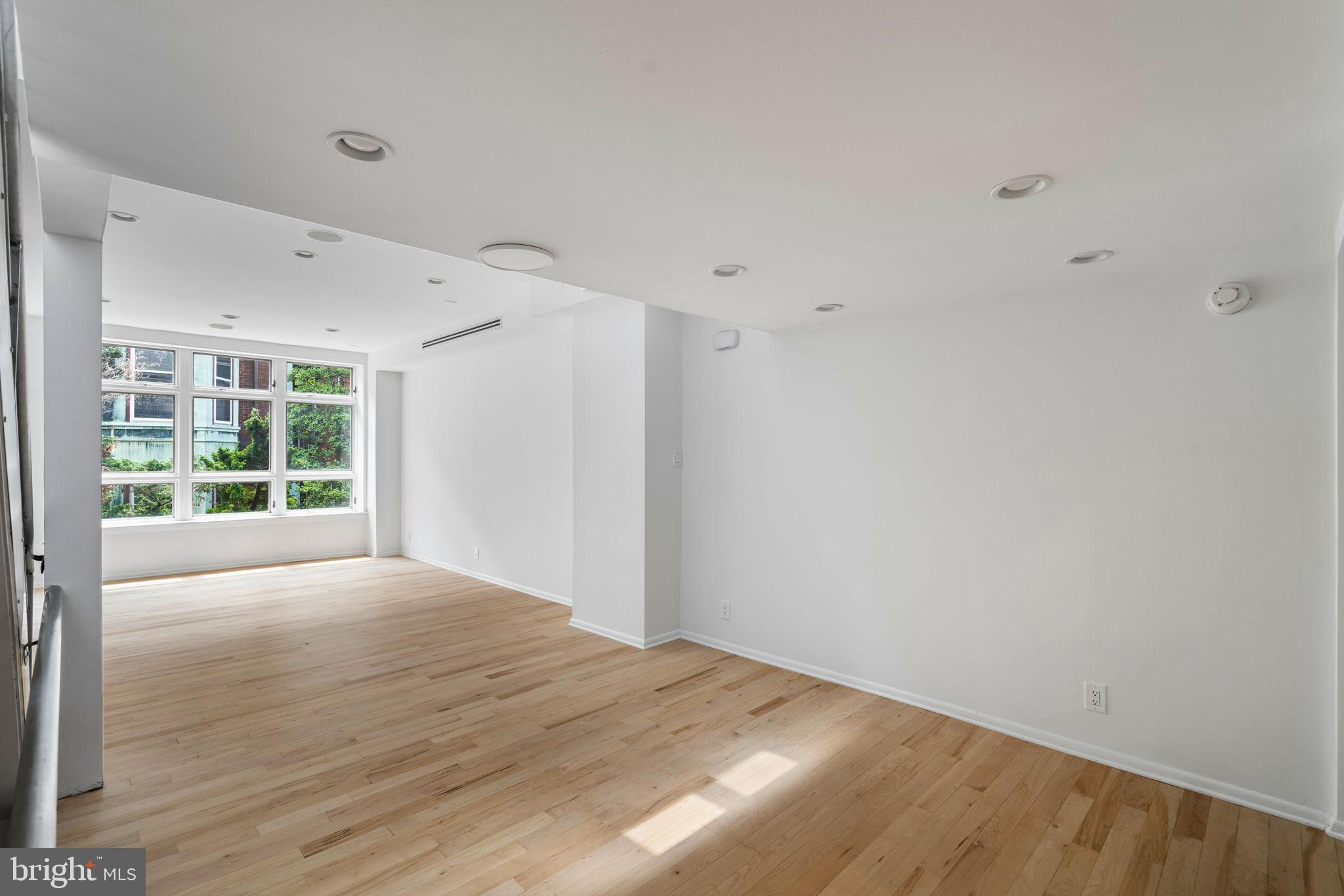 2036 RITTENHOUSE SQUARE