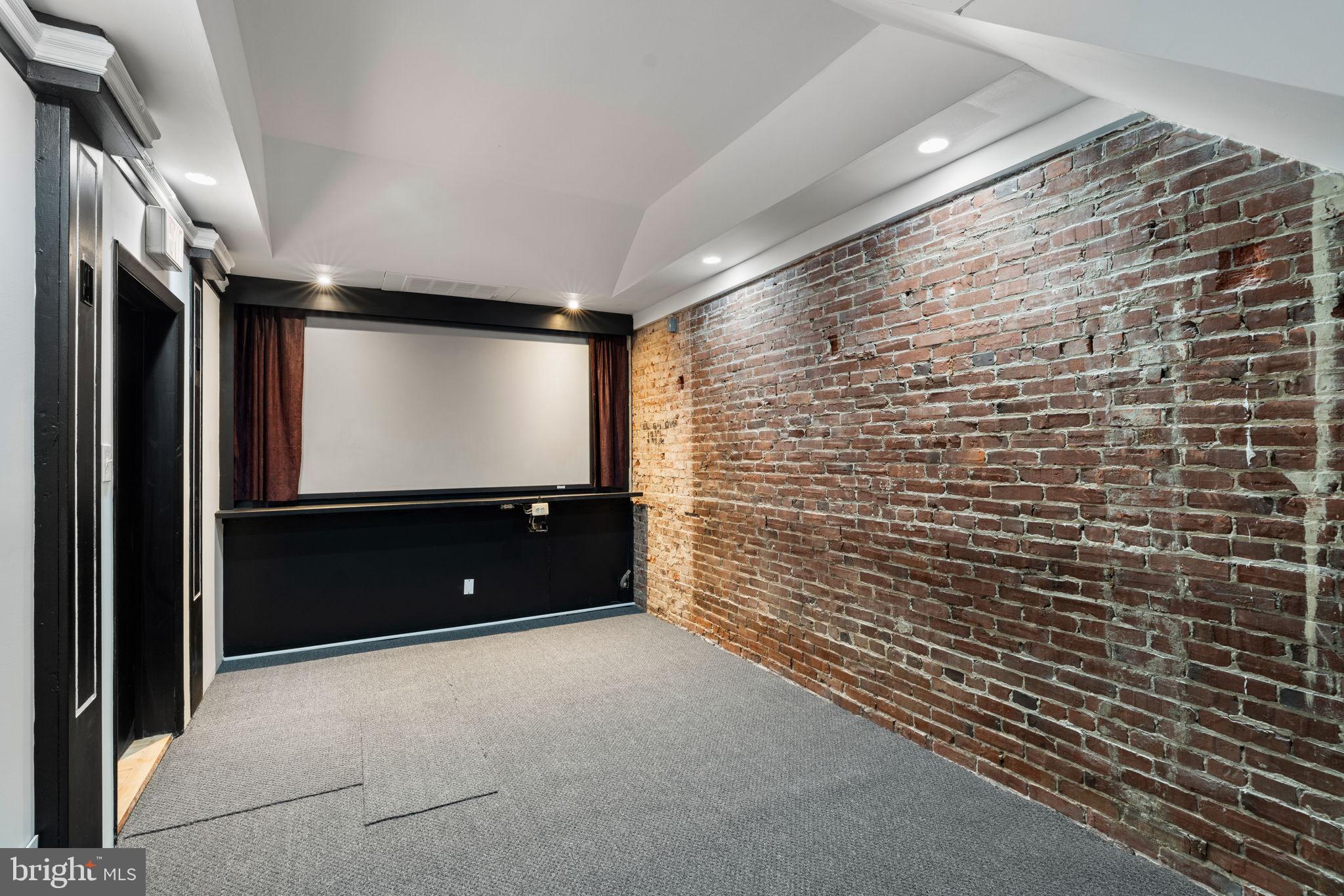 2036 RITTENHOUSE SQUARE