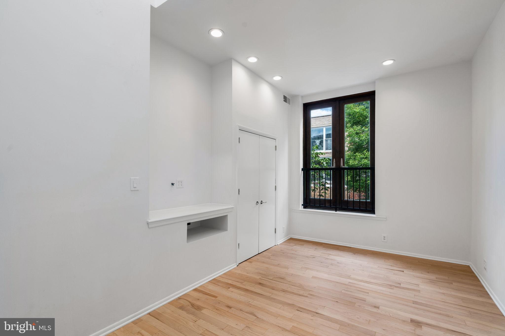 2036 RITTENHOUSE SQUARE