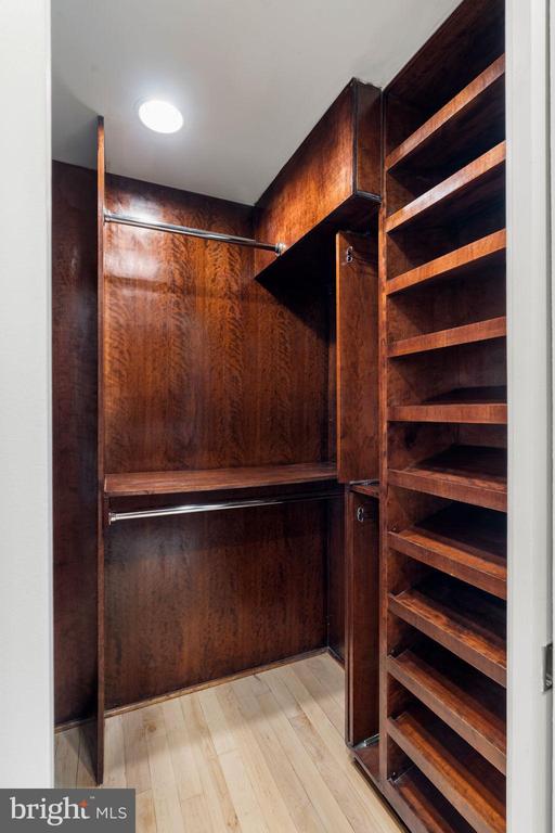 2036 RITTENHOUSE SQUARE