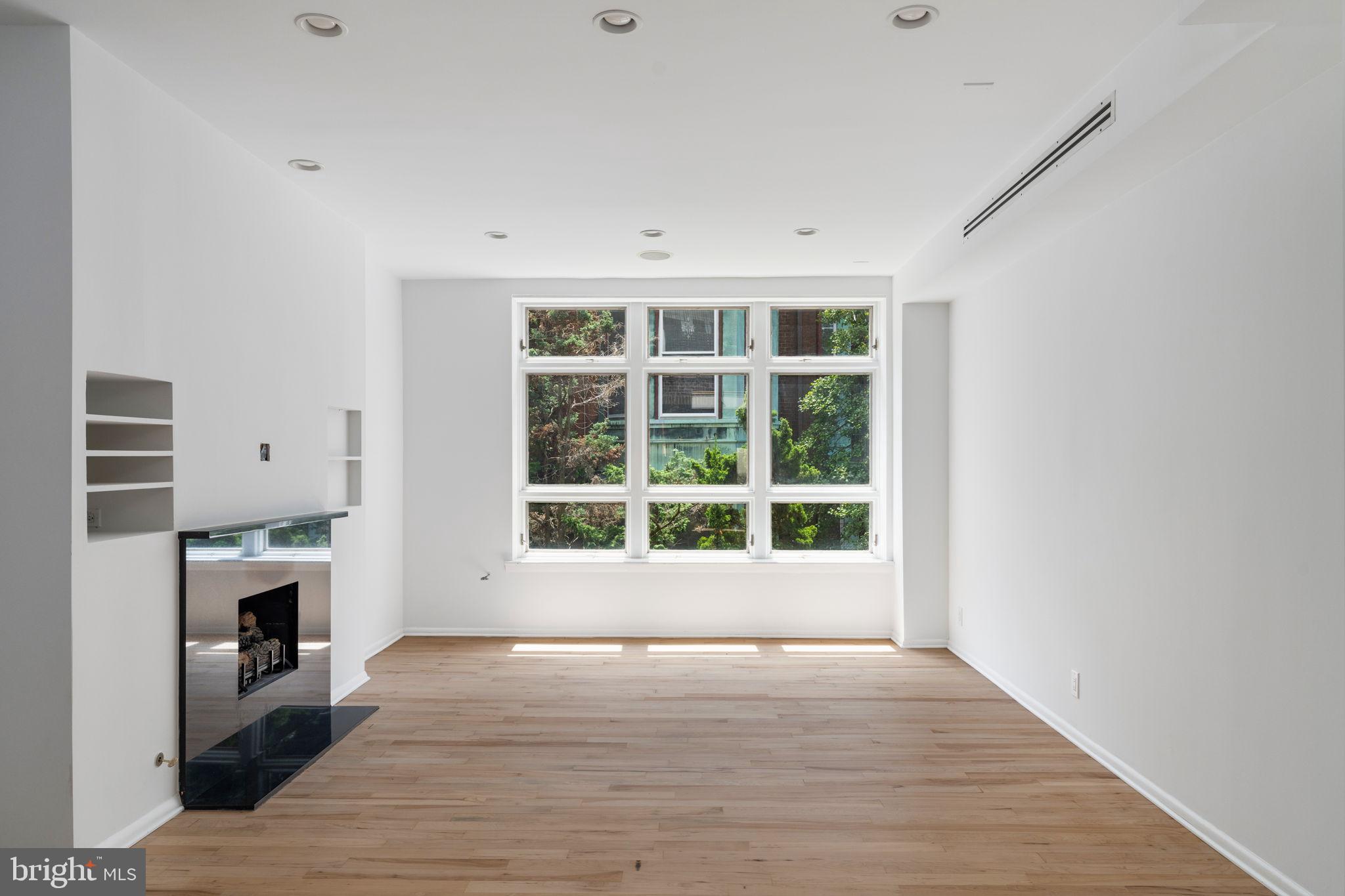 2036 RITTENHOUSE SQUARE