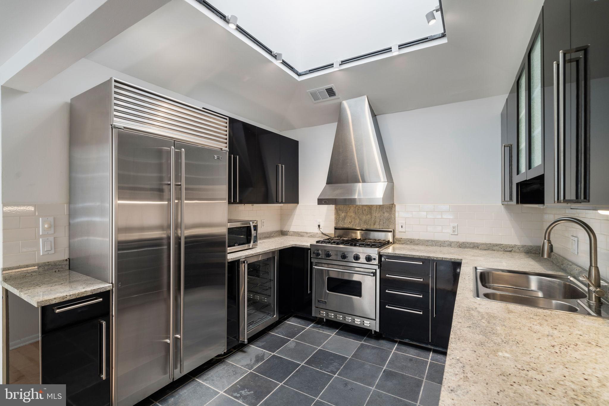 2036 RITTENHOUSE SQUARE