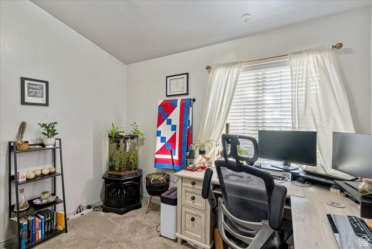 1687 KYLEE LN