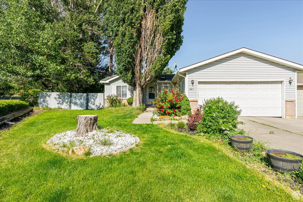 1687 KYLEE LN