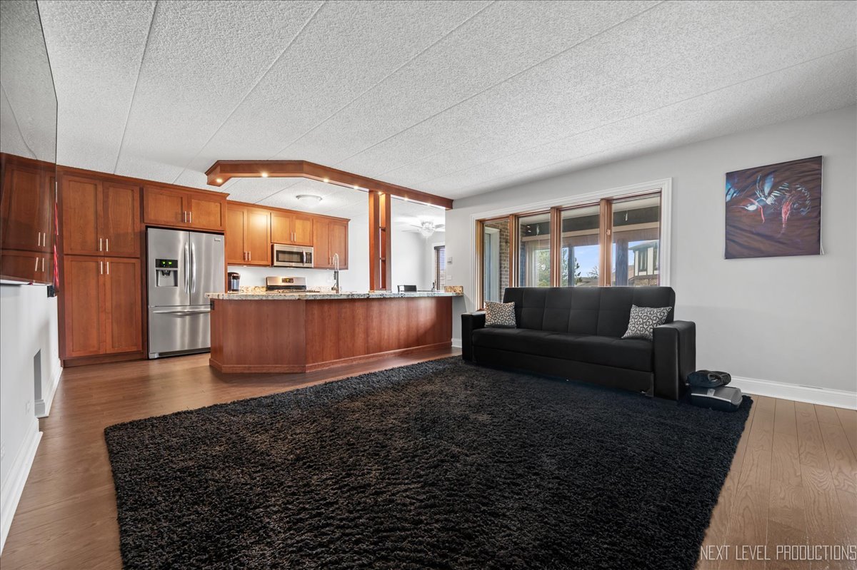 9816 Mill Drive Unit: E1