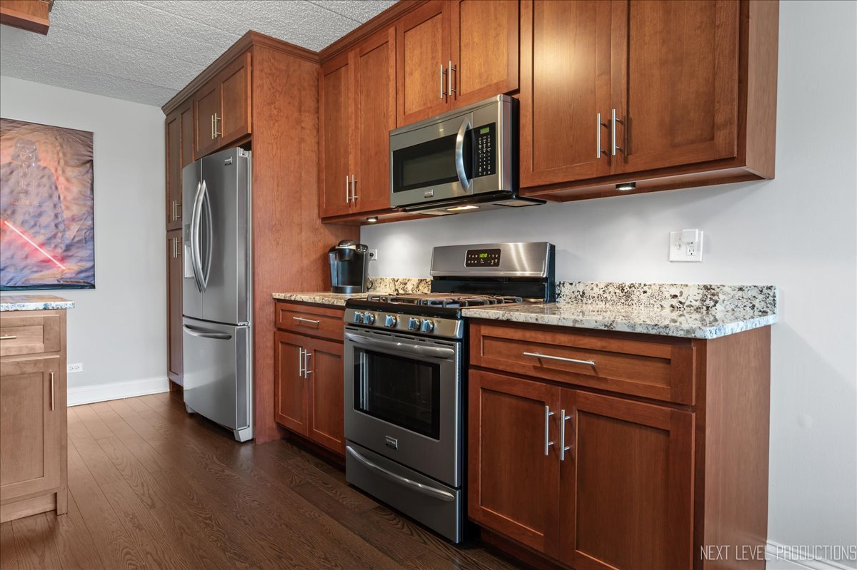 9816 Mill Drive Unit: E1