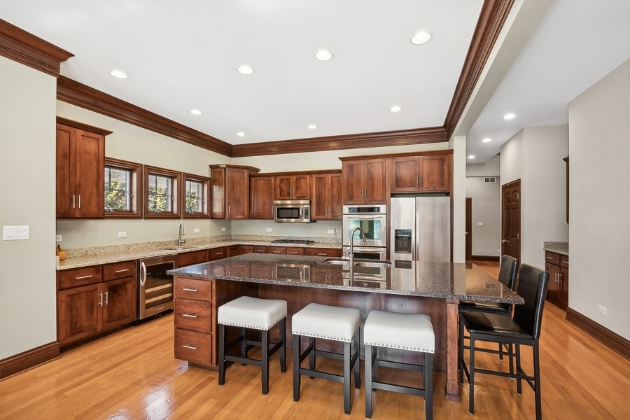 8751 W 140th Street