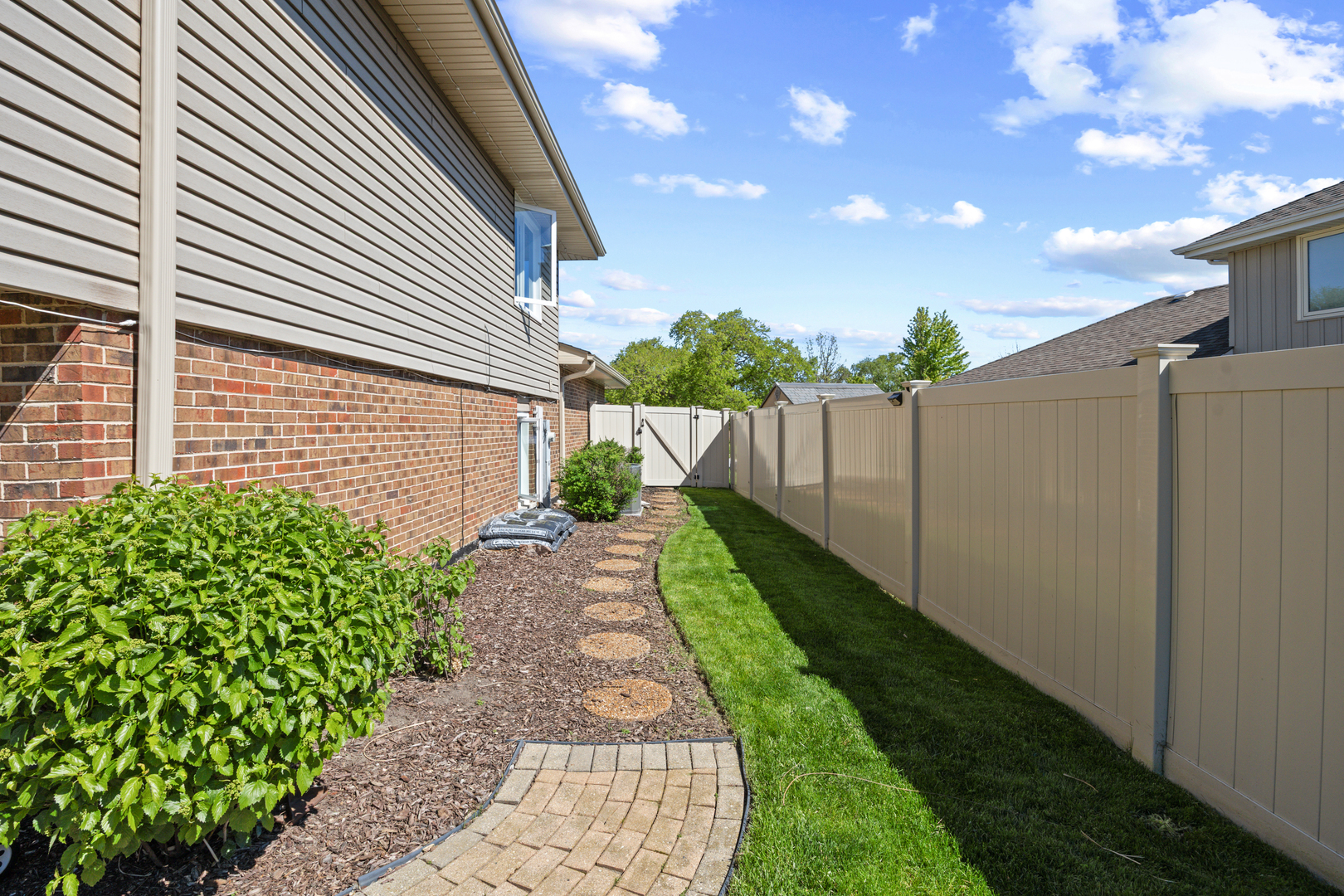 8607 Bethany Lane