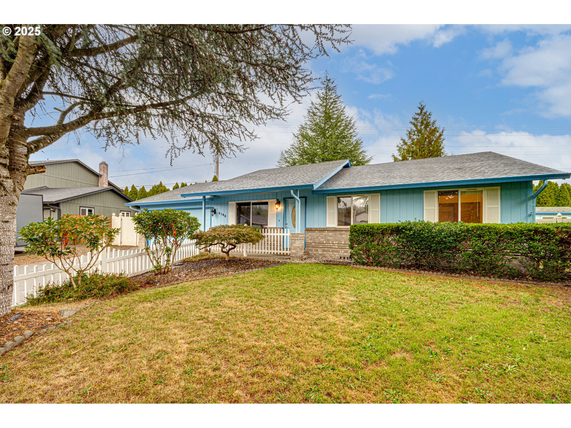 2185 DAHLIA ST