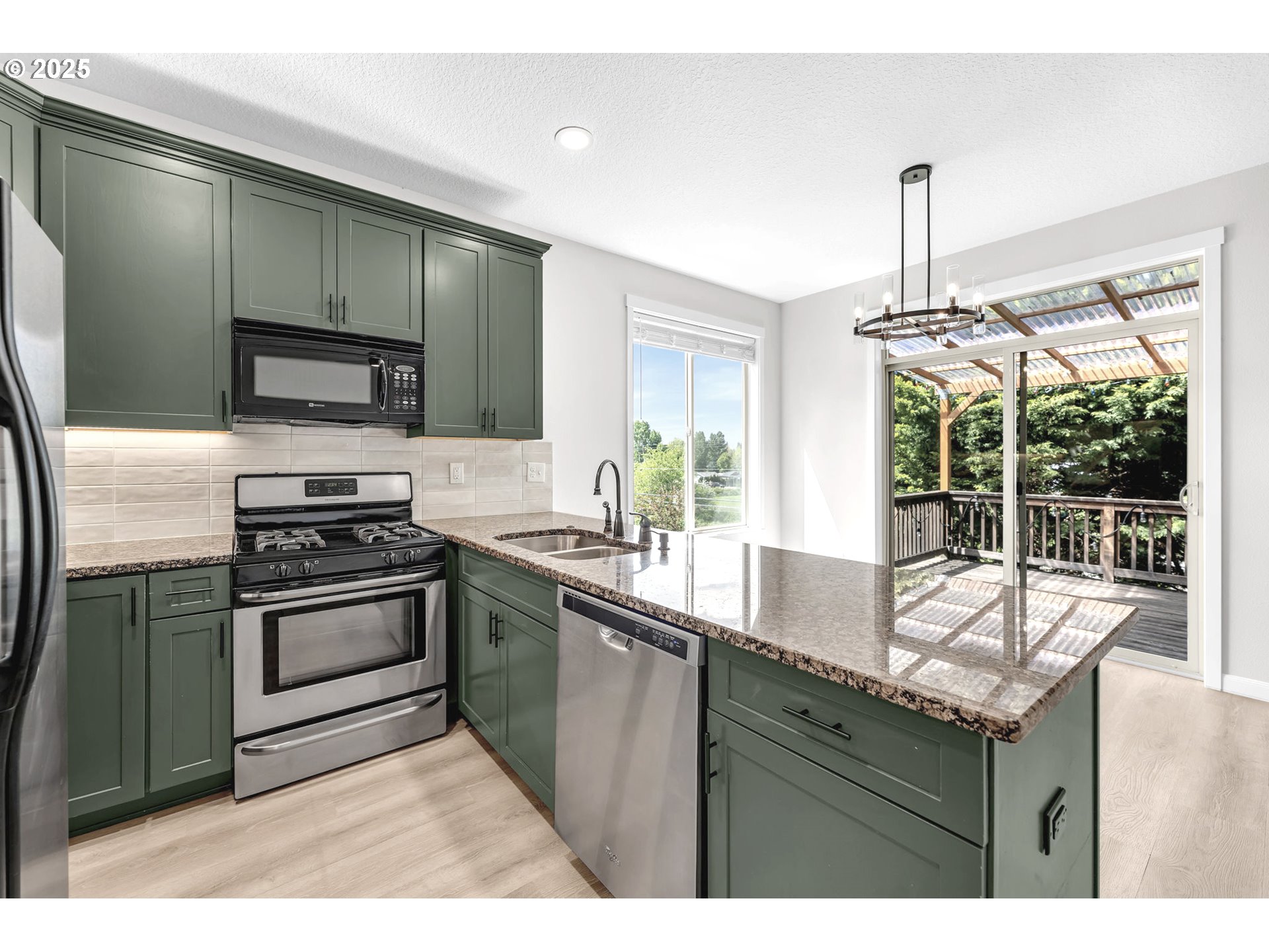 3707 NE MINNEHAHA ST