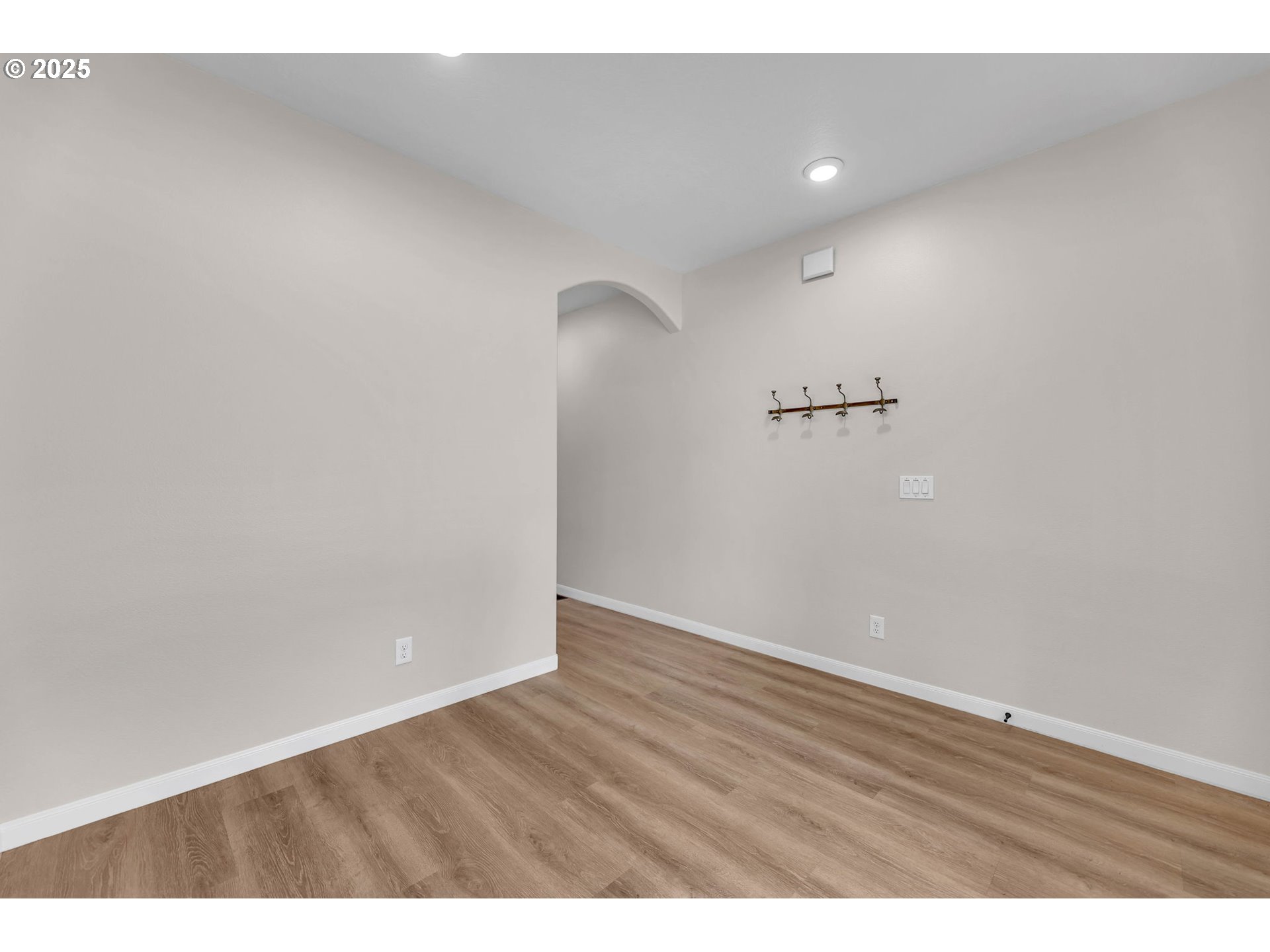 3707 NE MINNEHAHA ST