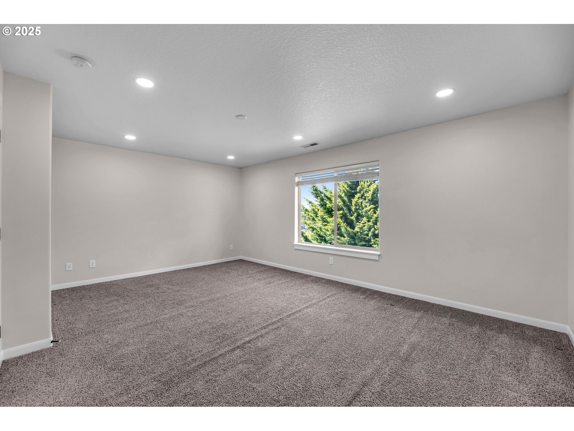 3707 NE MINNEHAHA ST