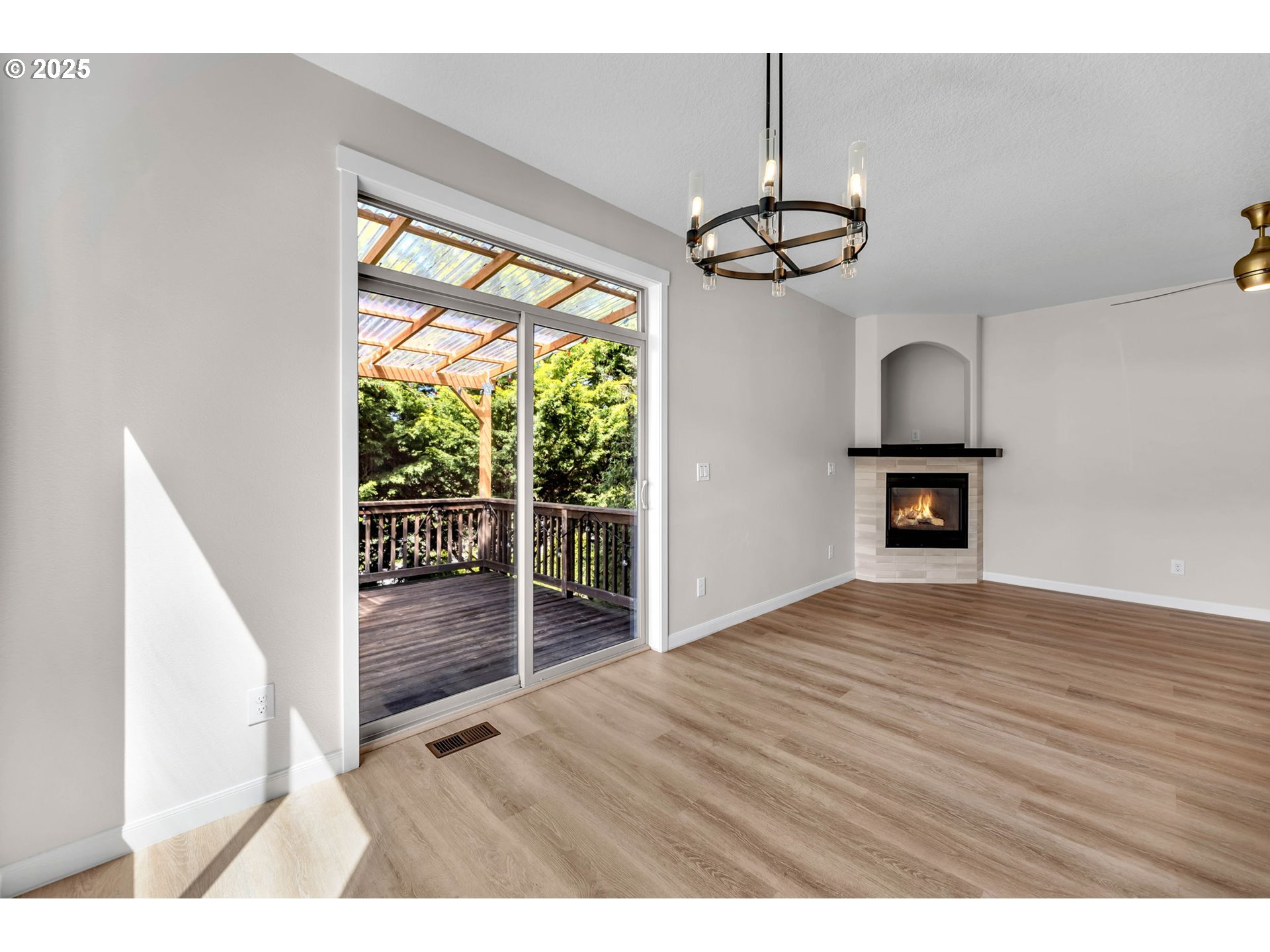 3707 NE MINNEHAHA ST