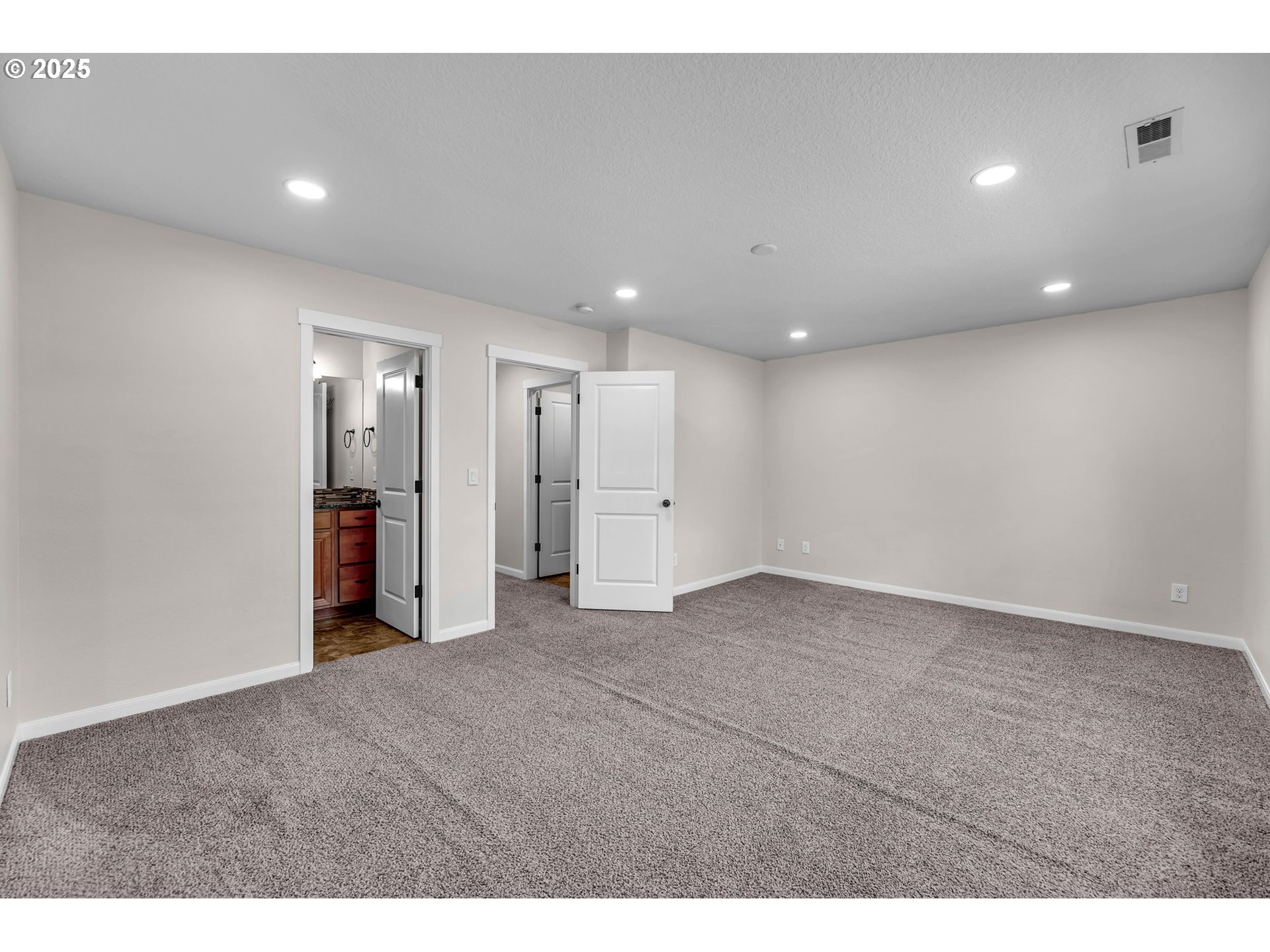 3707 NE MINNEHAHA ST