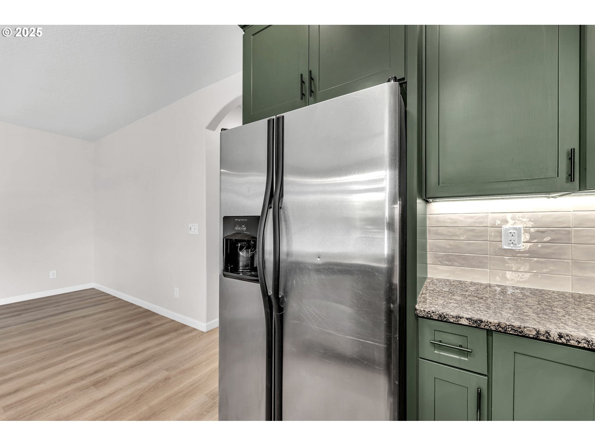 3707 NE MINNEHAHA ST