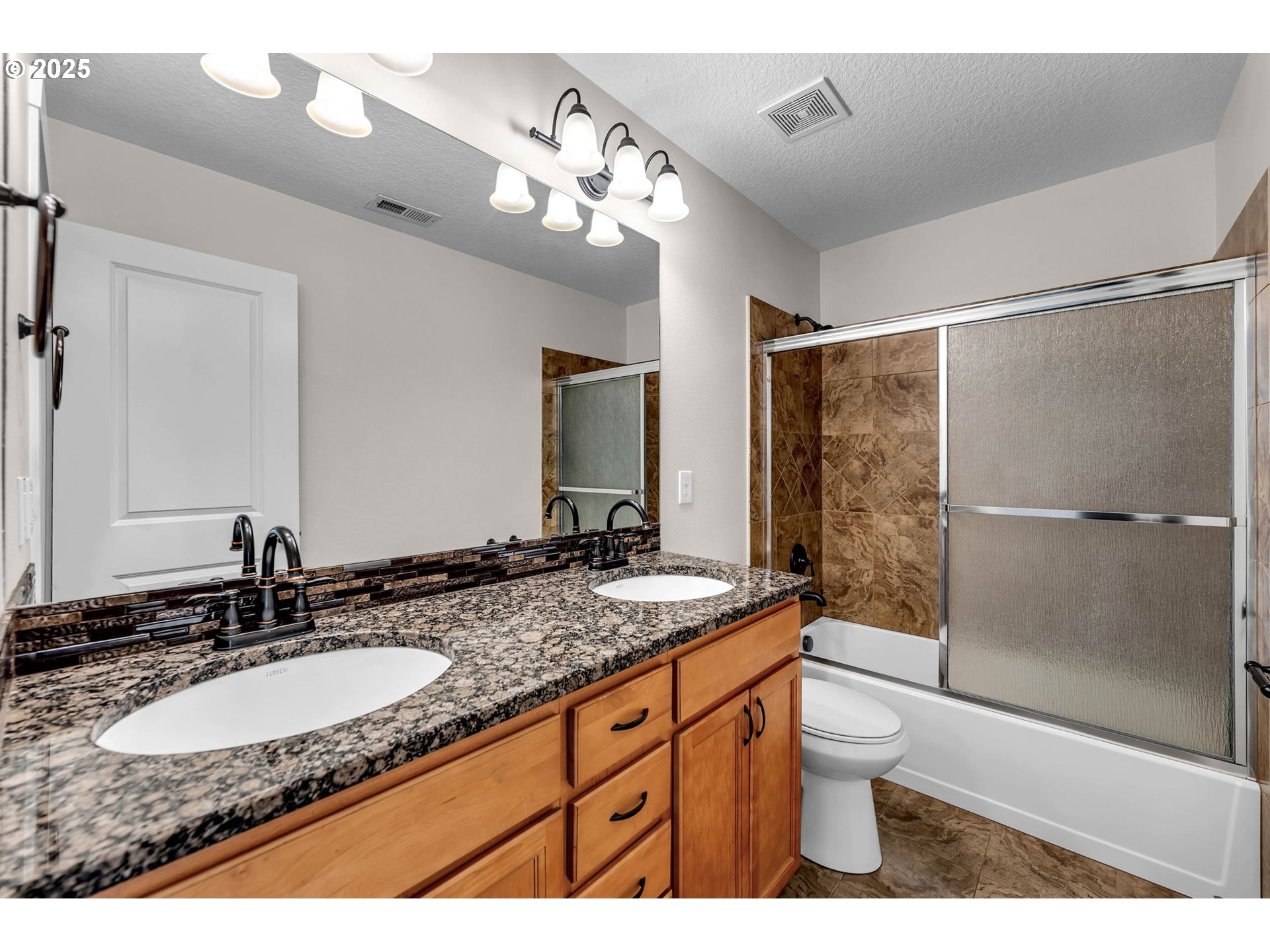 3707 NE MINNEHAHA ST