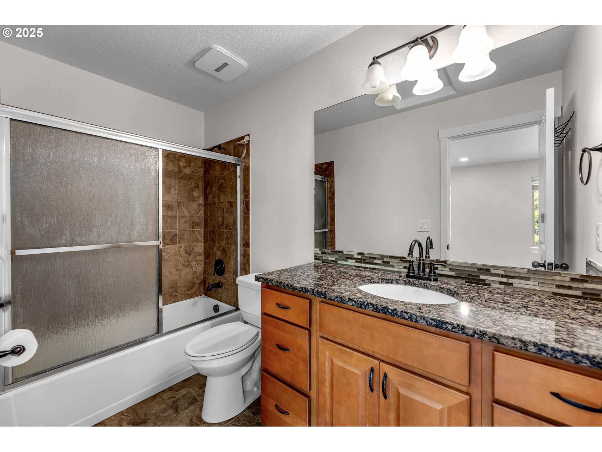 3707 NE MINNEHAHA ST